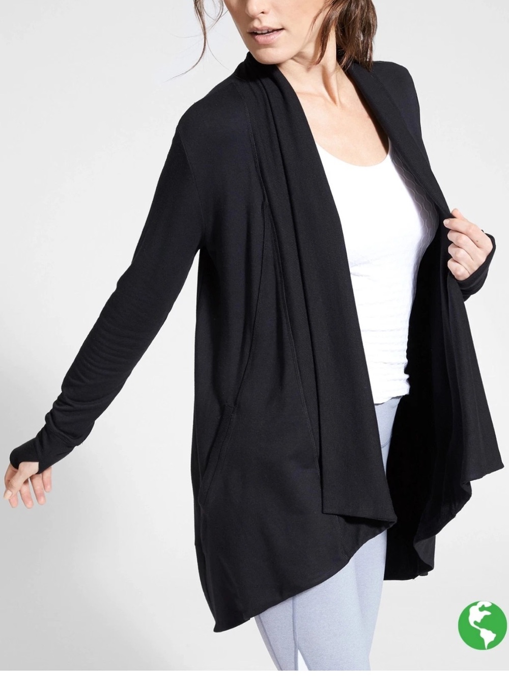 Athleta Pranayama Wrap Jacket cover up in Black with Pockets W2379 Sz M